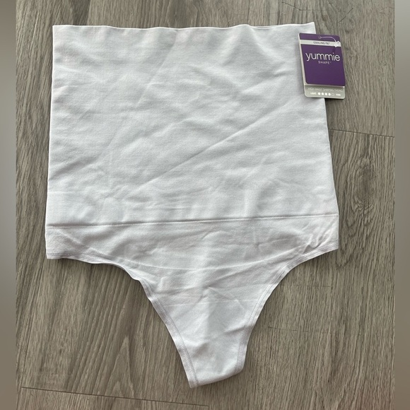 NWT Yummy shape high waist shaping thong M/L - Picture 1 of 4
